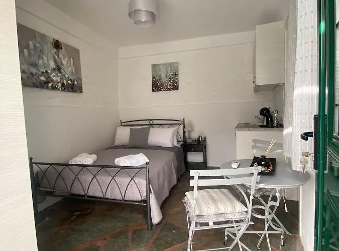 Simousi Studio 2 On The Beach! Ferienhaus